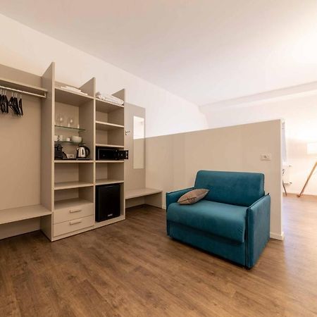 Stay Cooper L Guesthouse Zum Loewen Meran Zewnętrze zdjęcie