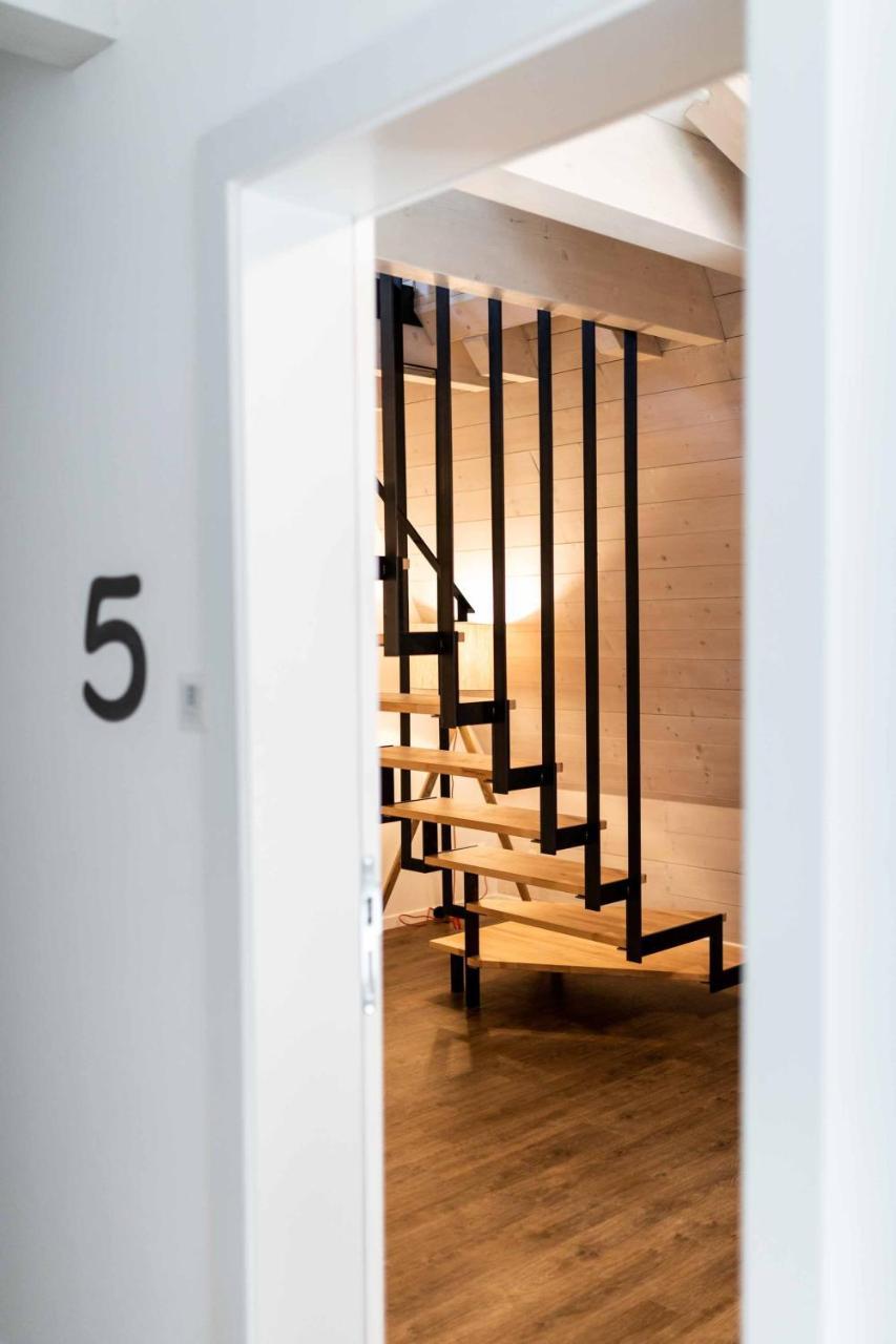 Stay Cooper L Guesthouse Zum Loewen Meran Zewnętrze zdjęcie