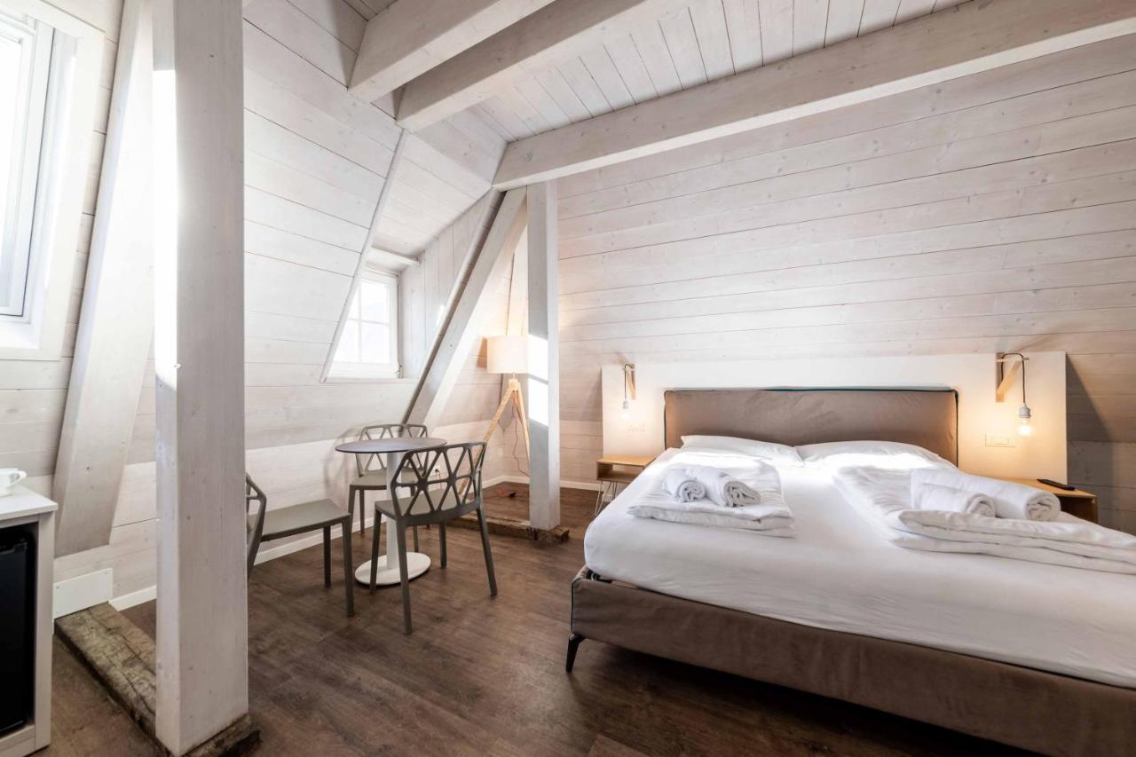 Stay Cooper L Guesthouse Zum Loewen Meran Zewnętrze zdjęcie