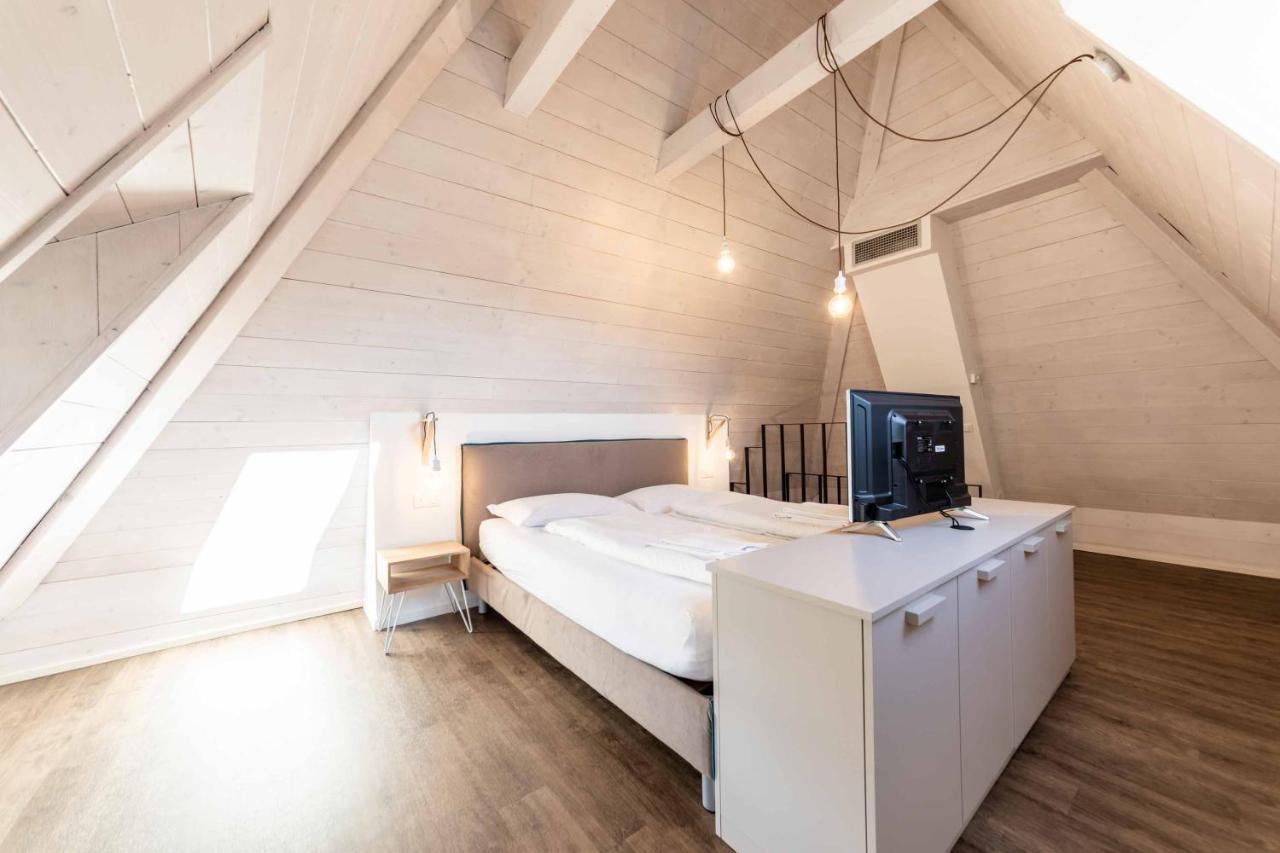 Stay Cooper L Guesthouse Zum Loewen Meran Zewnętrze zdjęcie