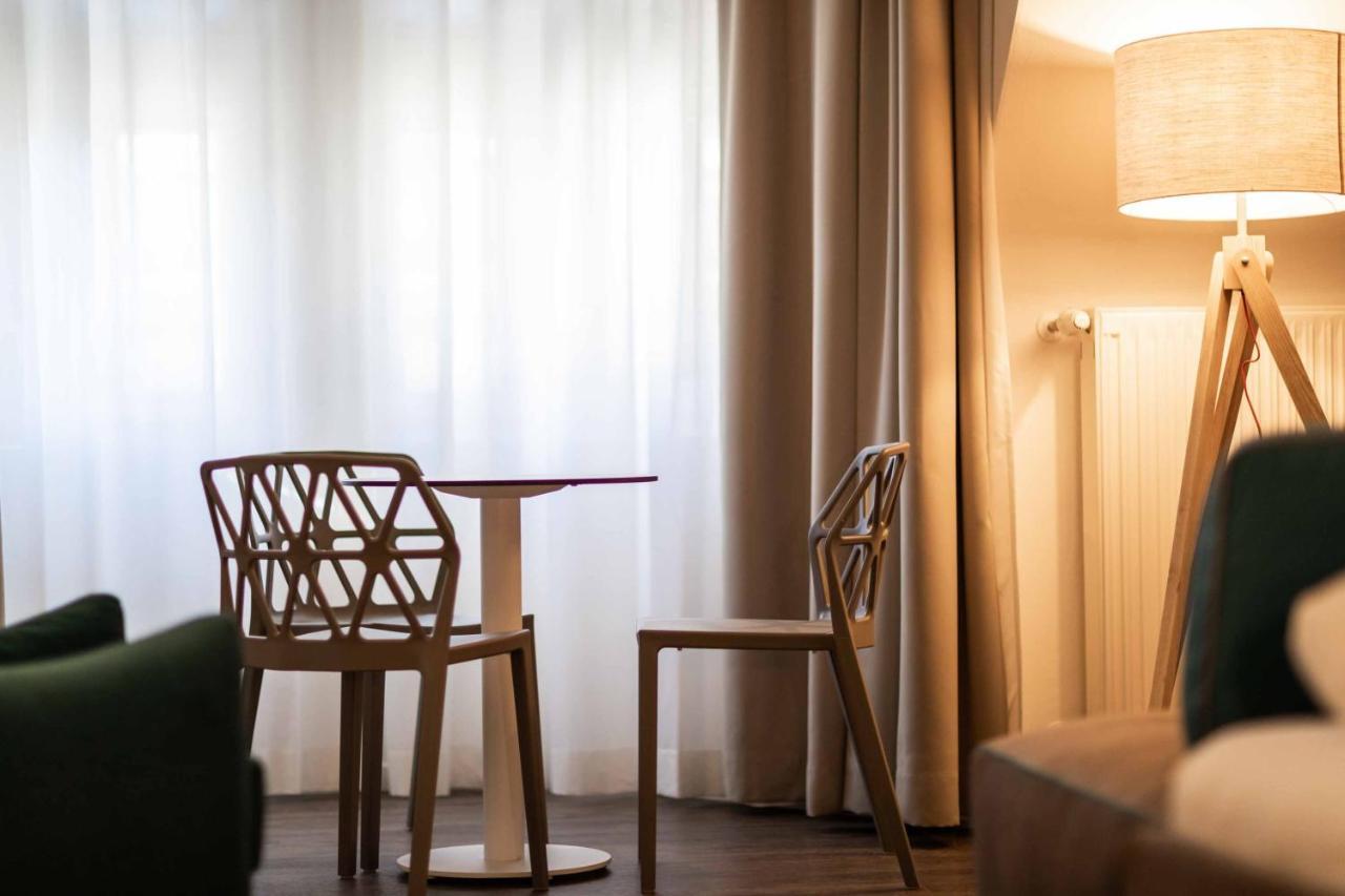 Stay Cooper L Guesthouse Zum Loewen Meran Zewnętrze zdjęcie