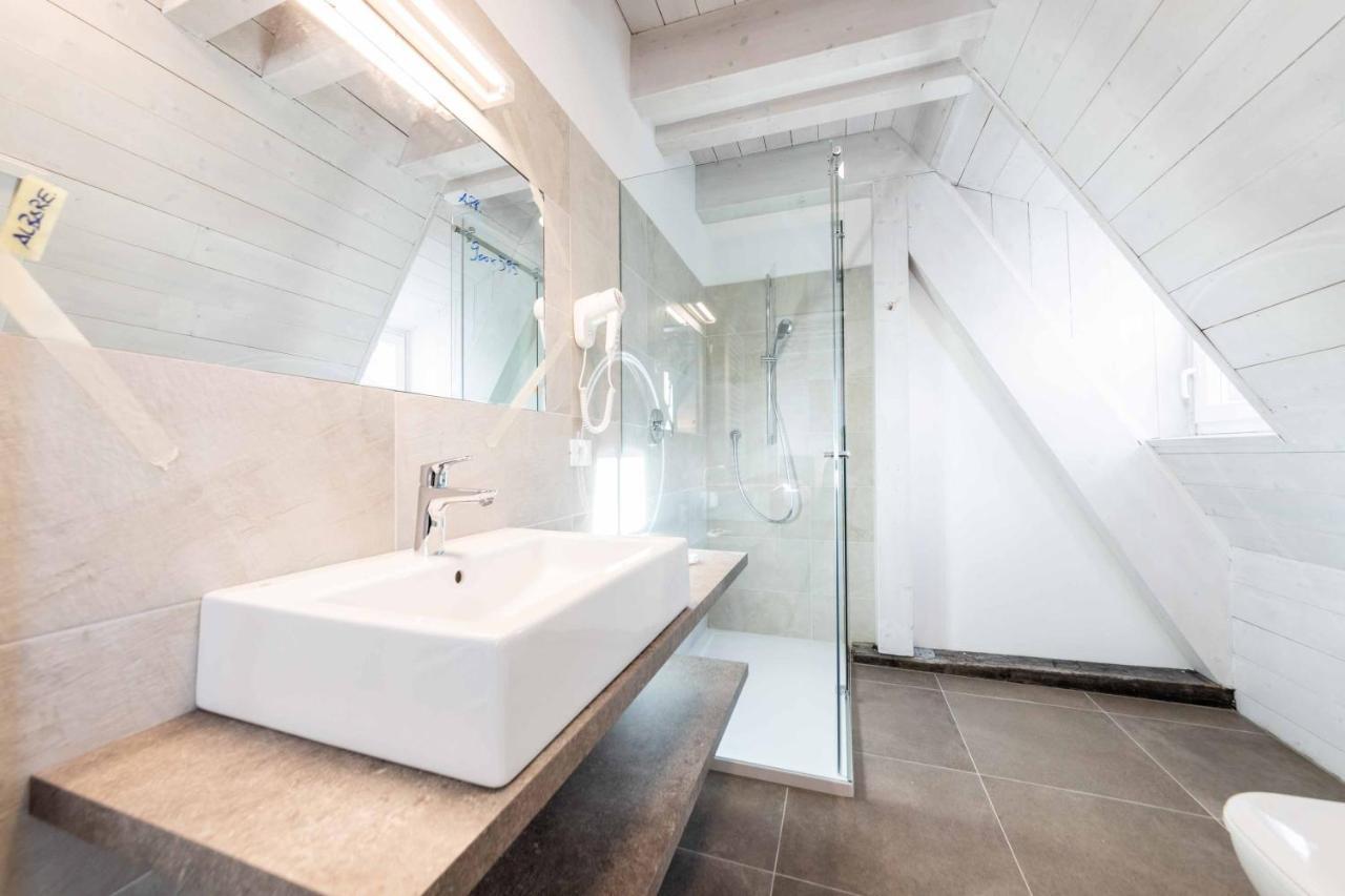 Stay Cooper L Guesthouse Zum Loewen Meran Zewnętrze zdjęcie